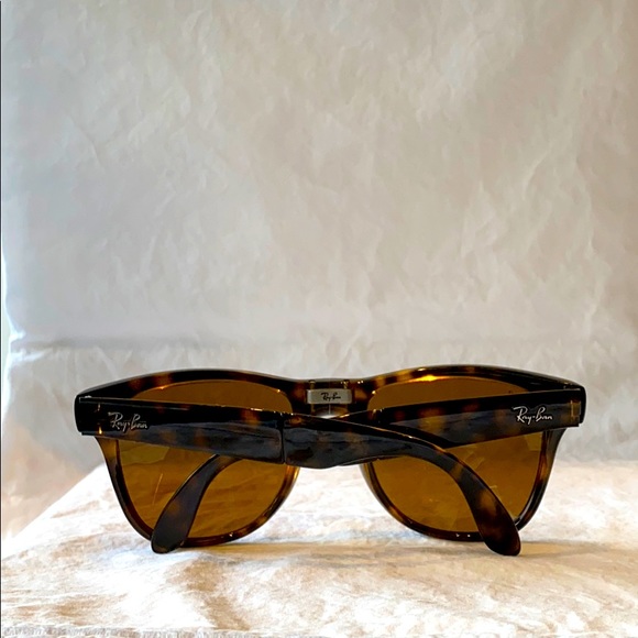 Ray-Ban Folding Wayfarer - Picture 8 of 11